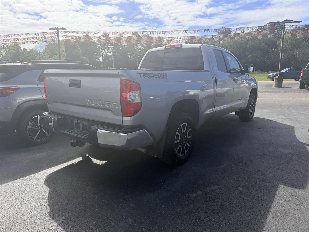 Toyota Tundra  2015