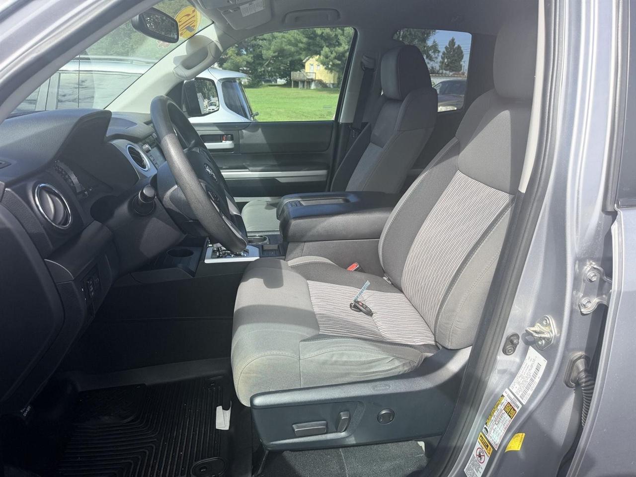 Toyota Tundra  2015