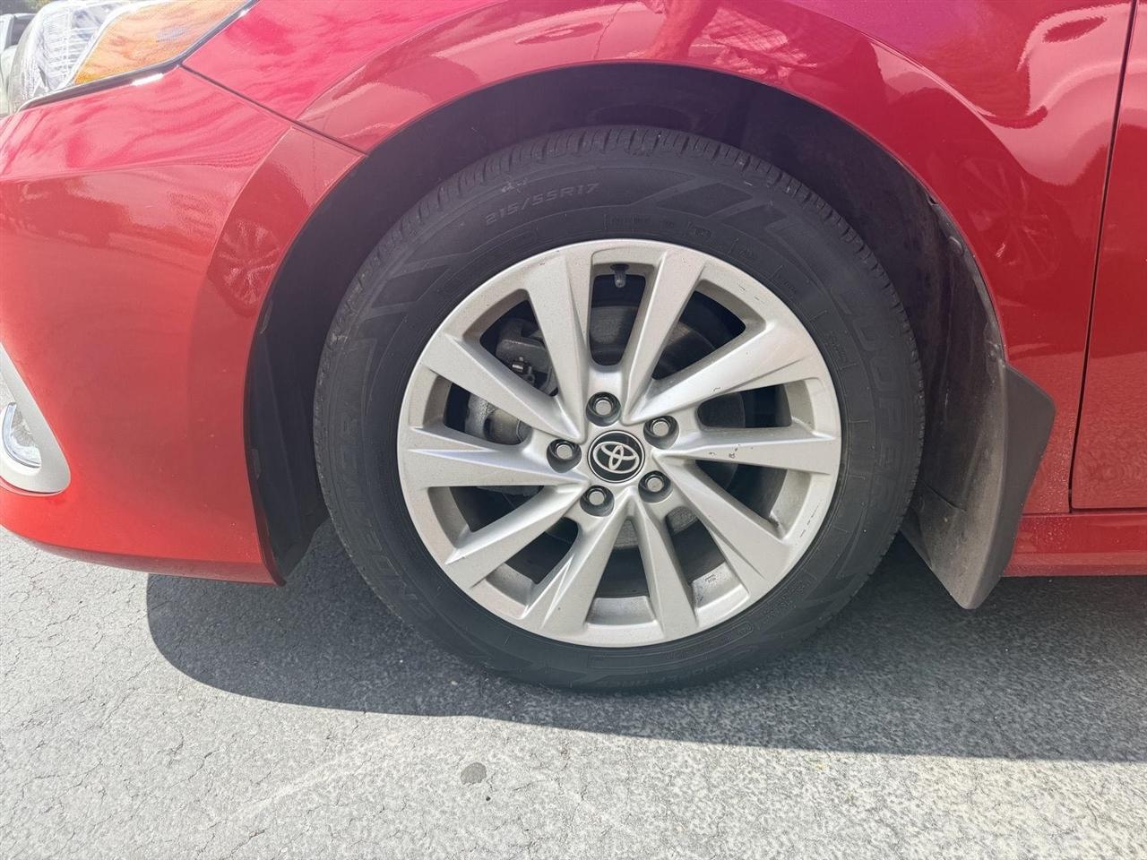 Toyota Camry  2023