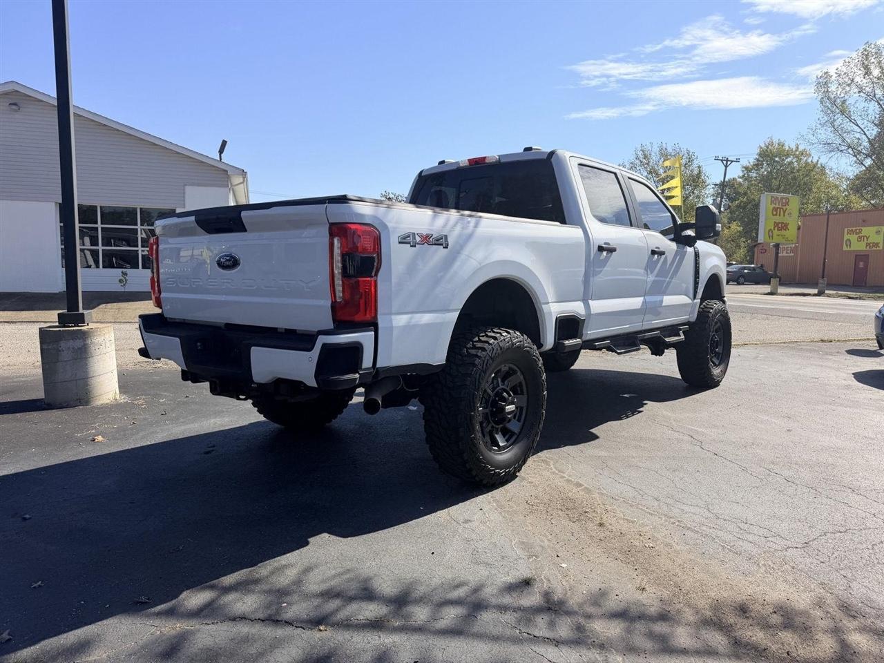 Ford F-250 SD  2023