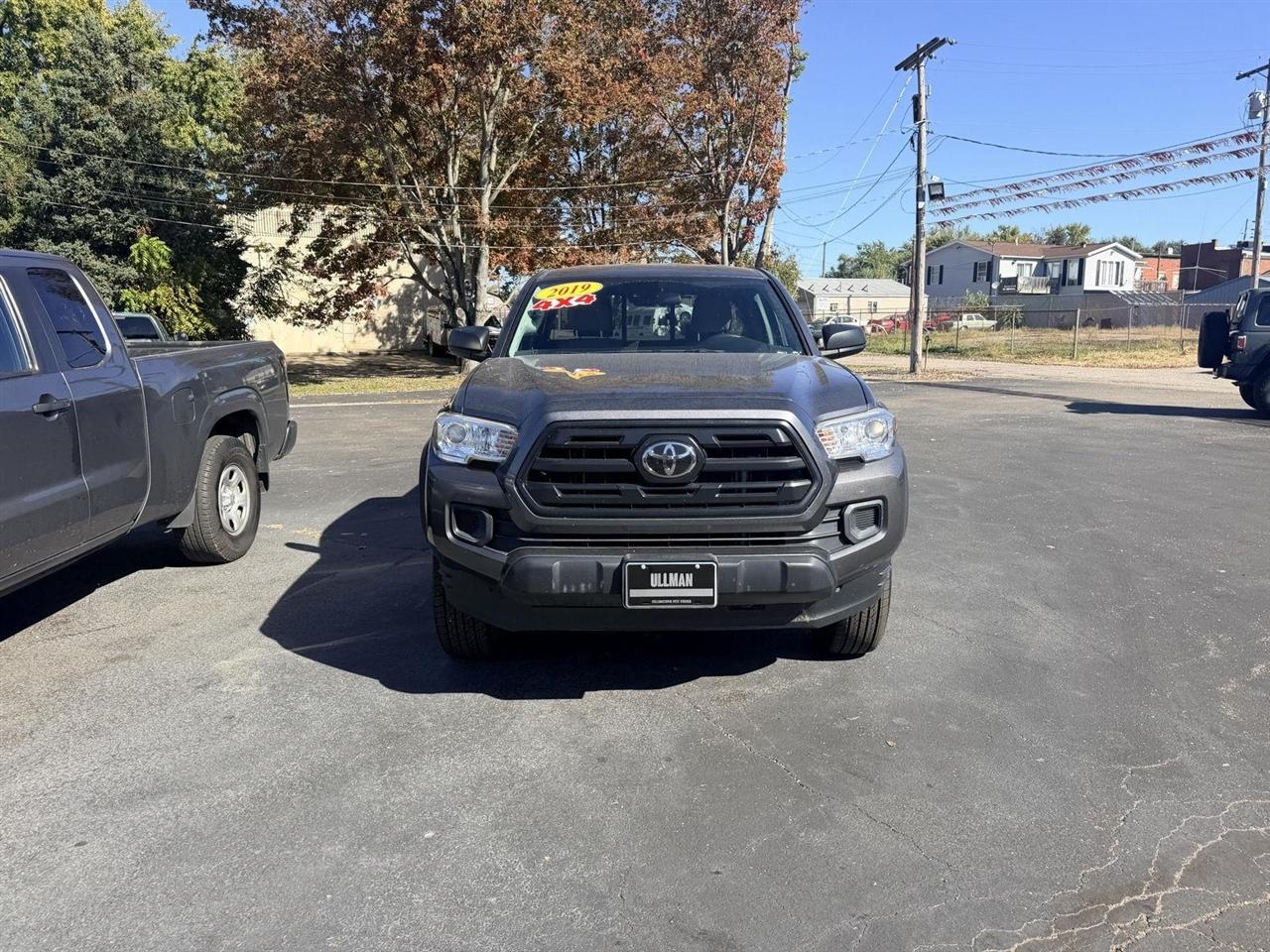 Toyota Tacoma  2019