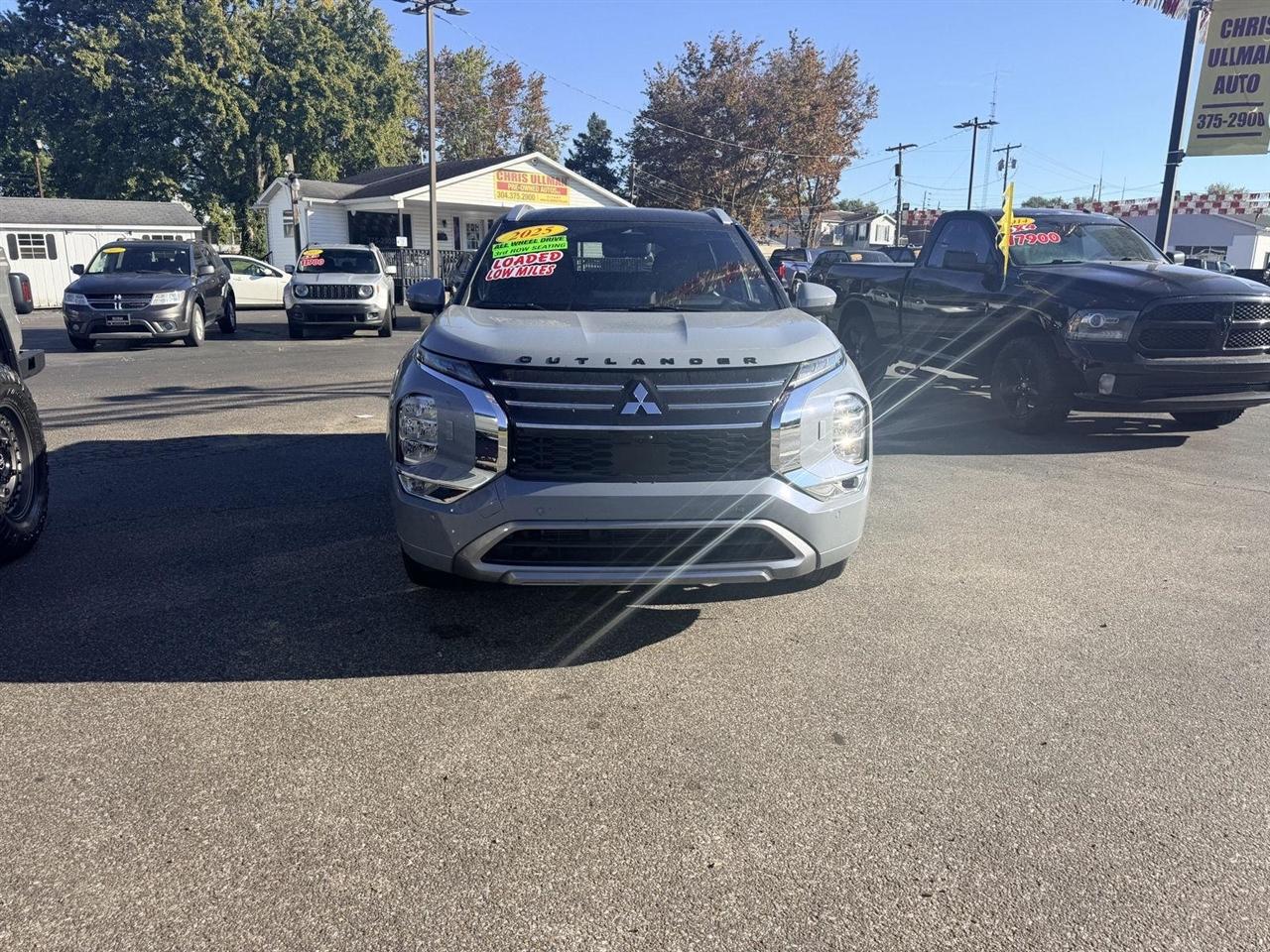 Mitsubishi Outlander  2025