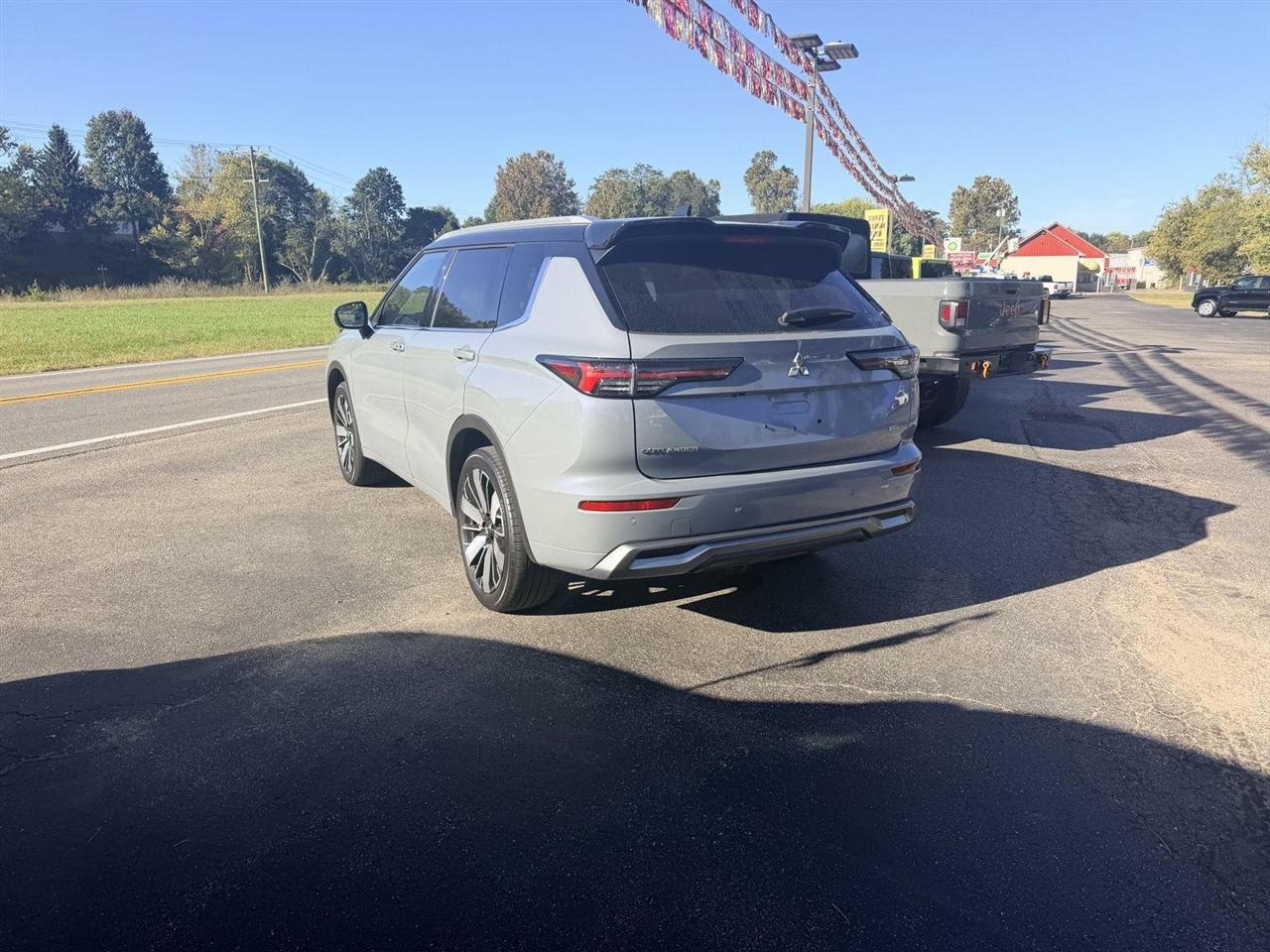 Mitsubishi Outlander  2025