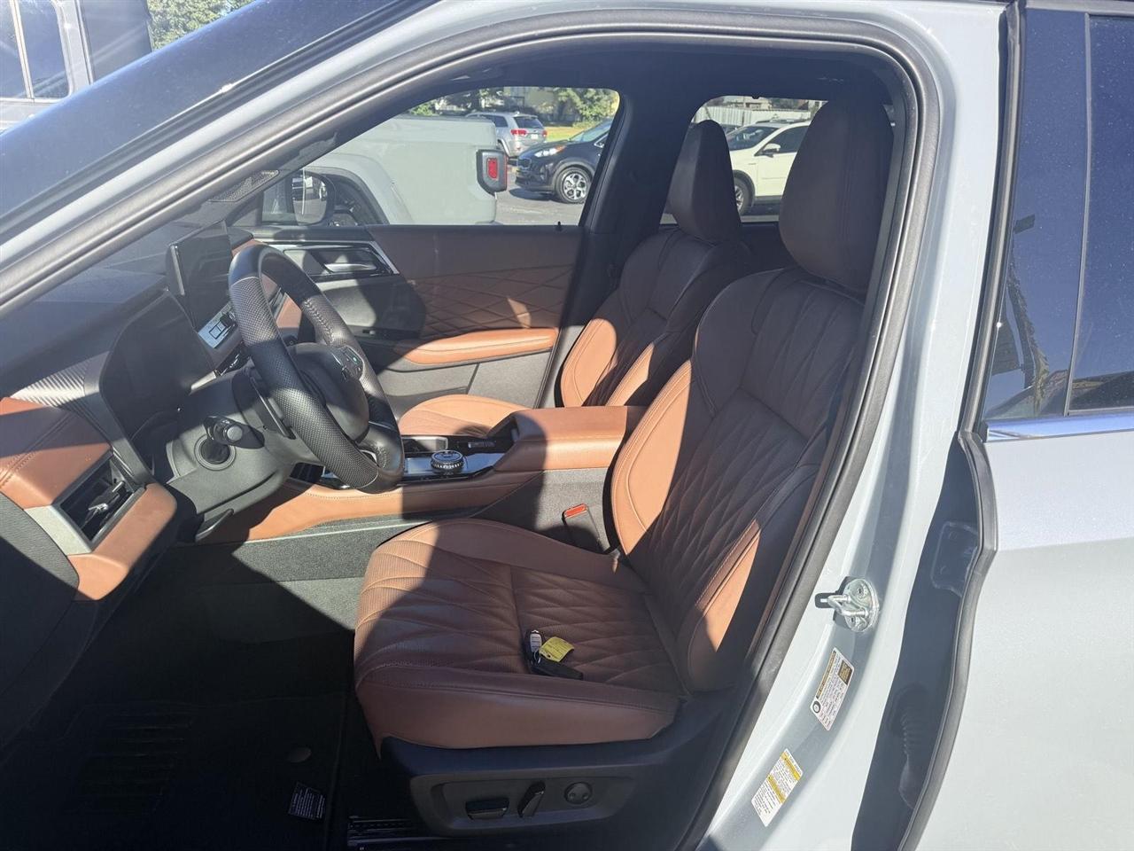 Mitsubishi Outlander  2025