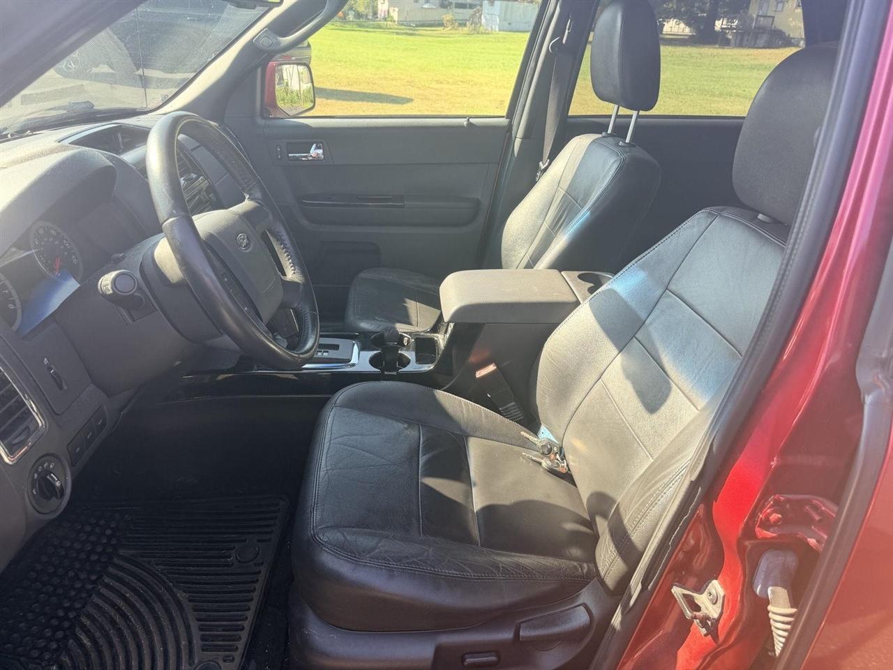 Ford Escape  2012