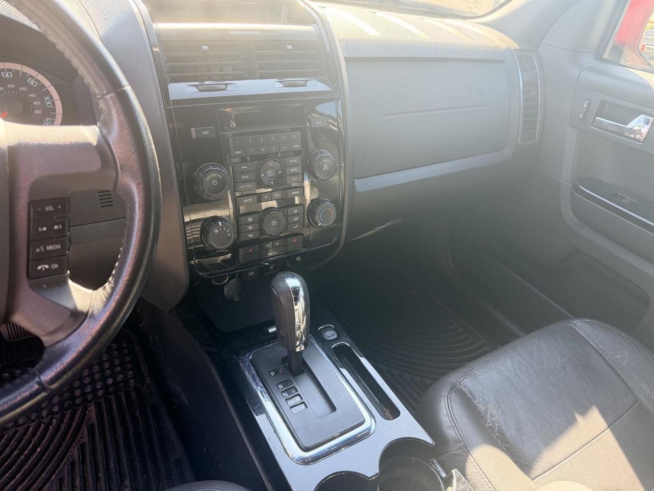 Ford Escape  2012