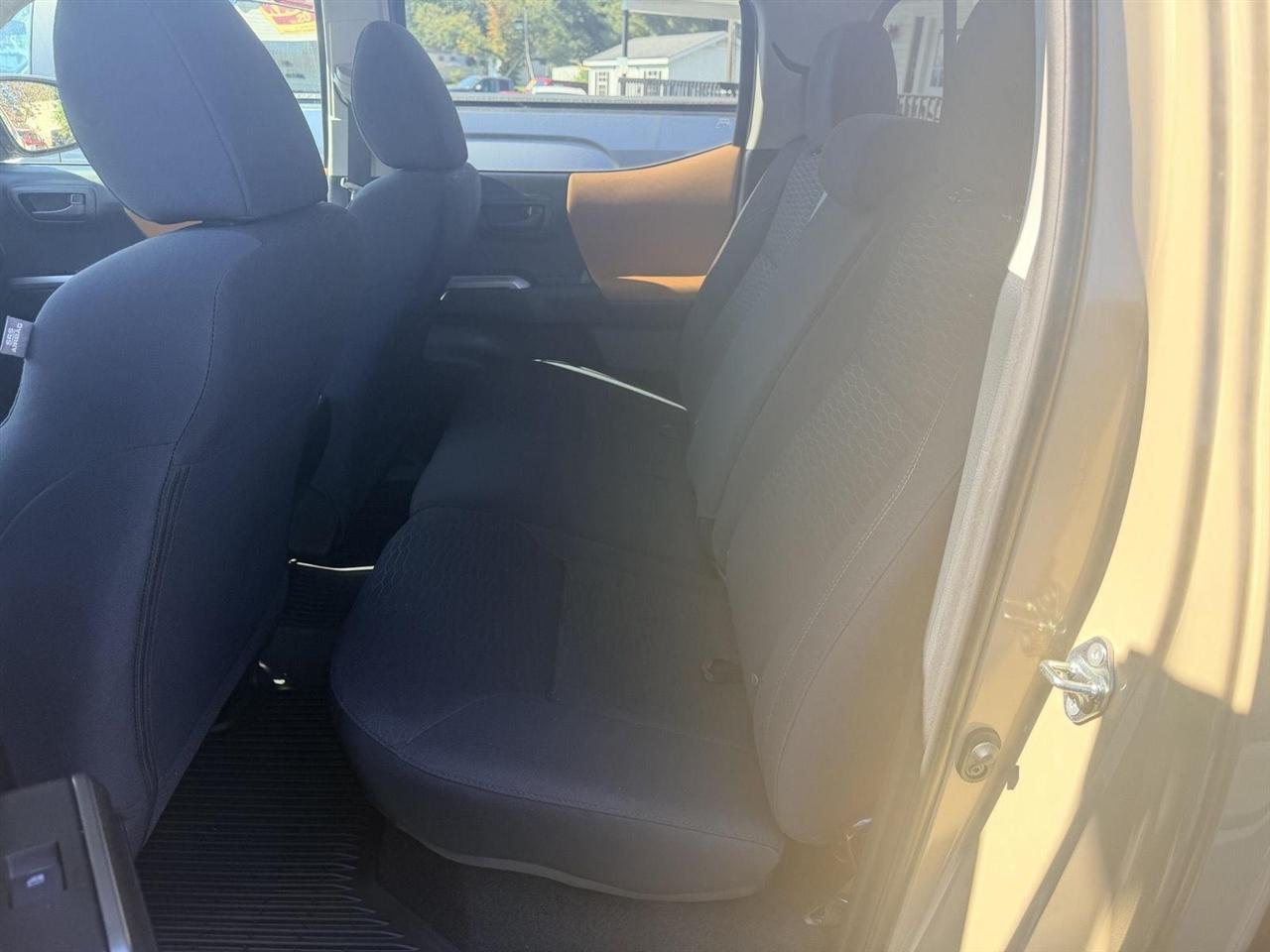 Toyota Tacoma  2019