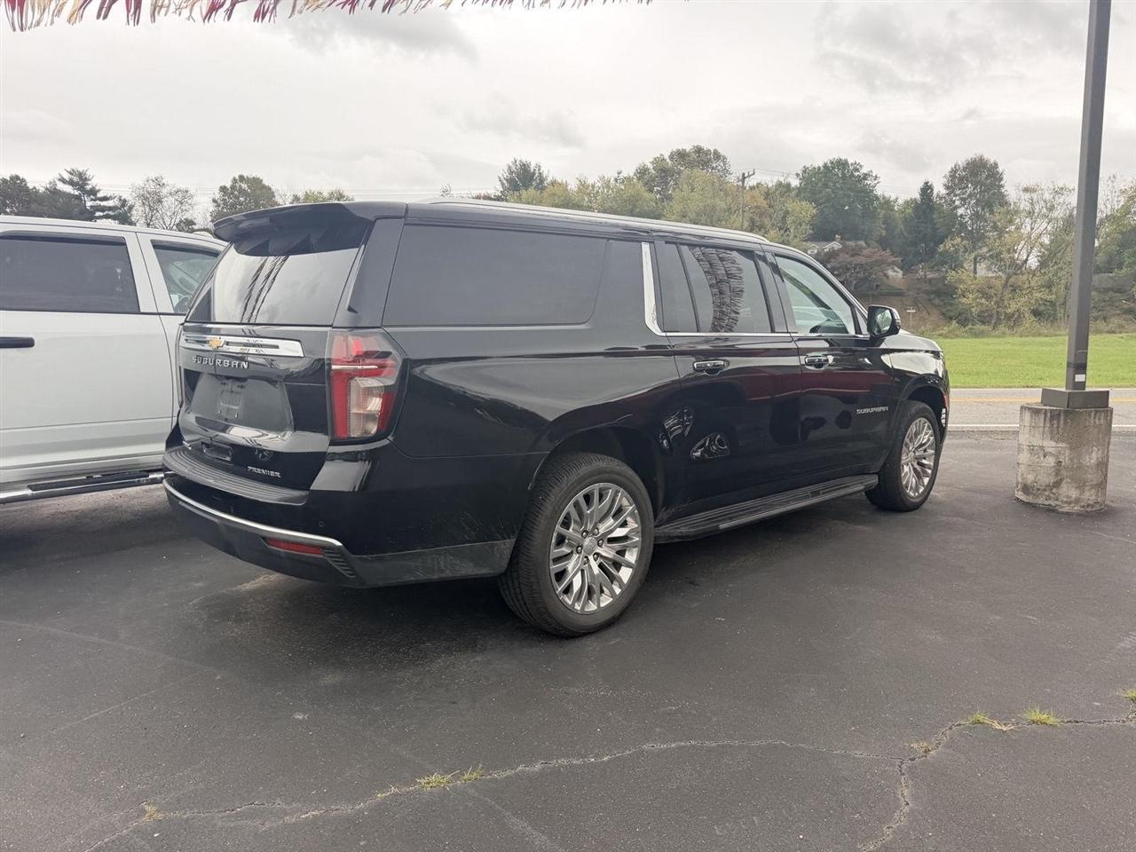 Chevrolet Suburban  2023