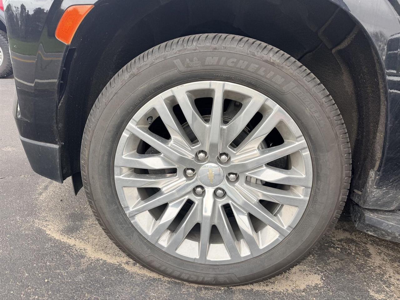 Chevrolet Suburban  2023