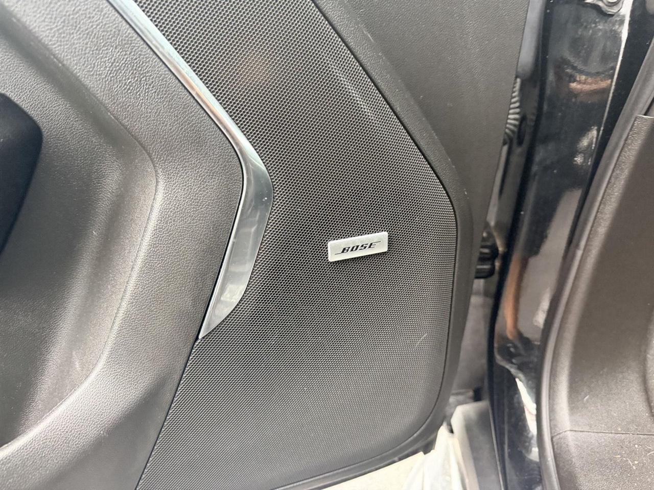 Chevrolet Suburban  2023