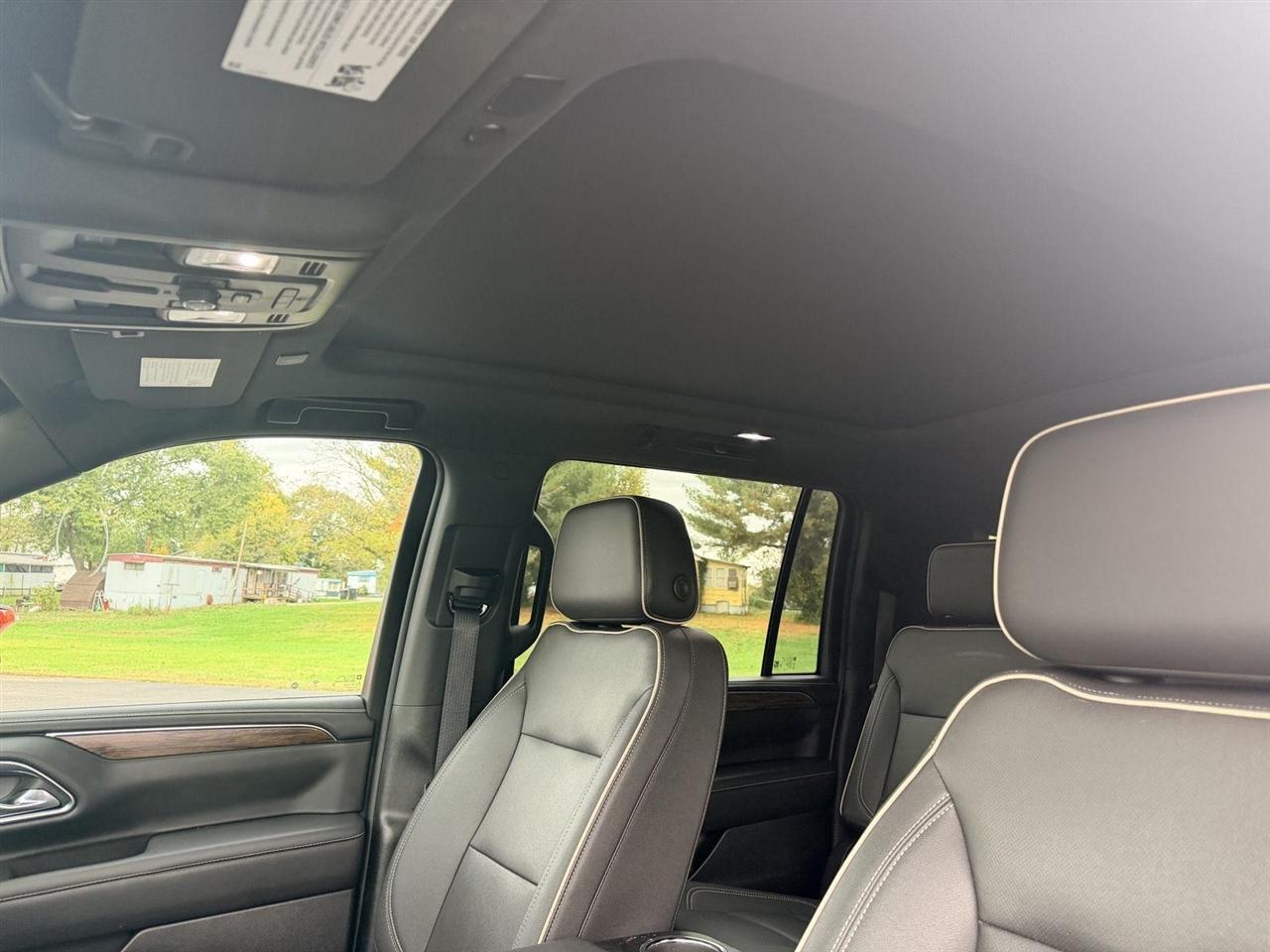 Chevrolet Suburban  2023