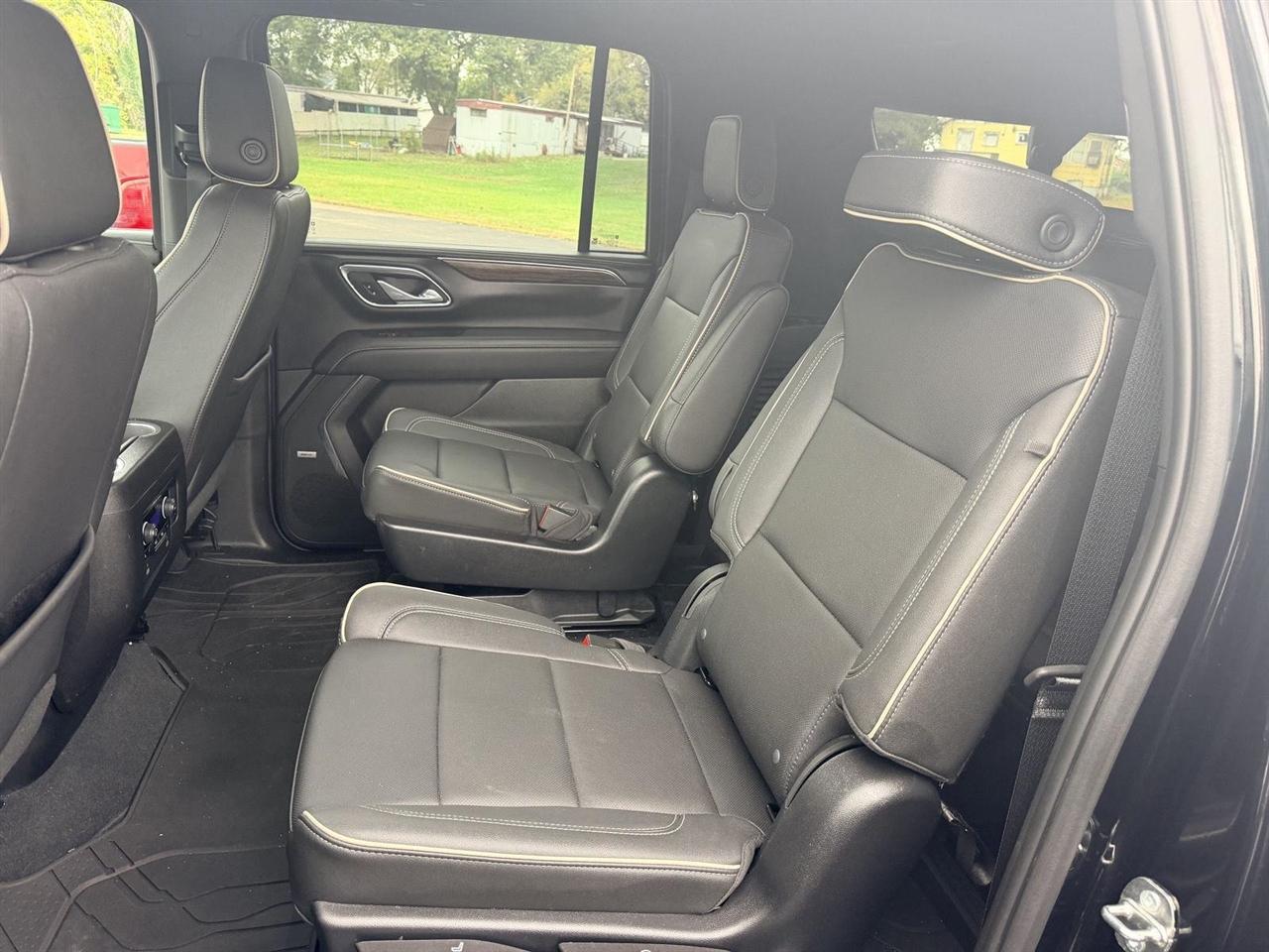 Chevrolet Suburban  2023