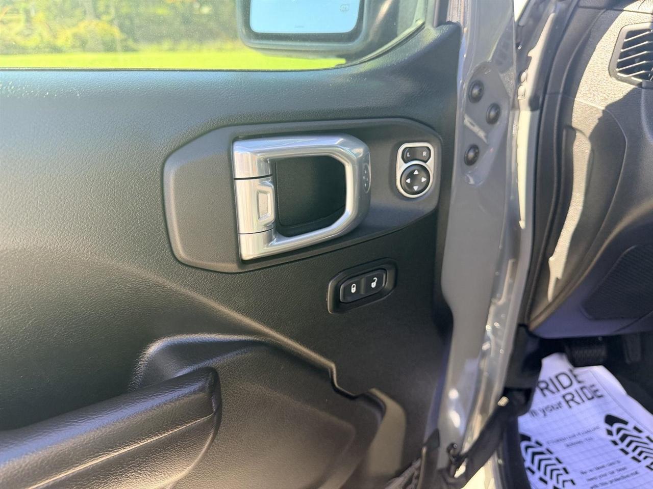 Jeep Gladiator  2021