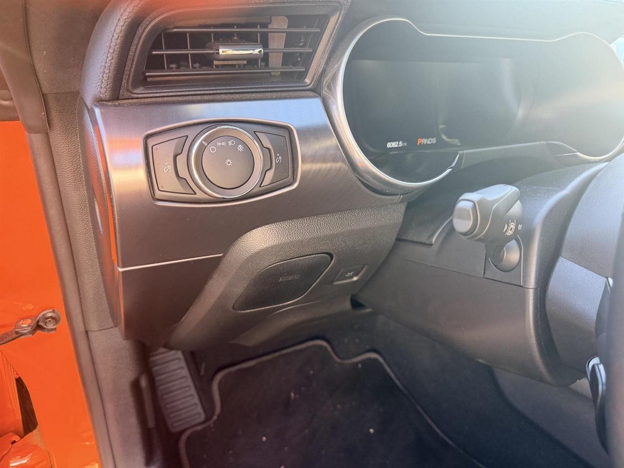 Ford Mustang  2021