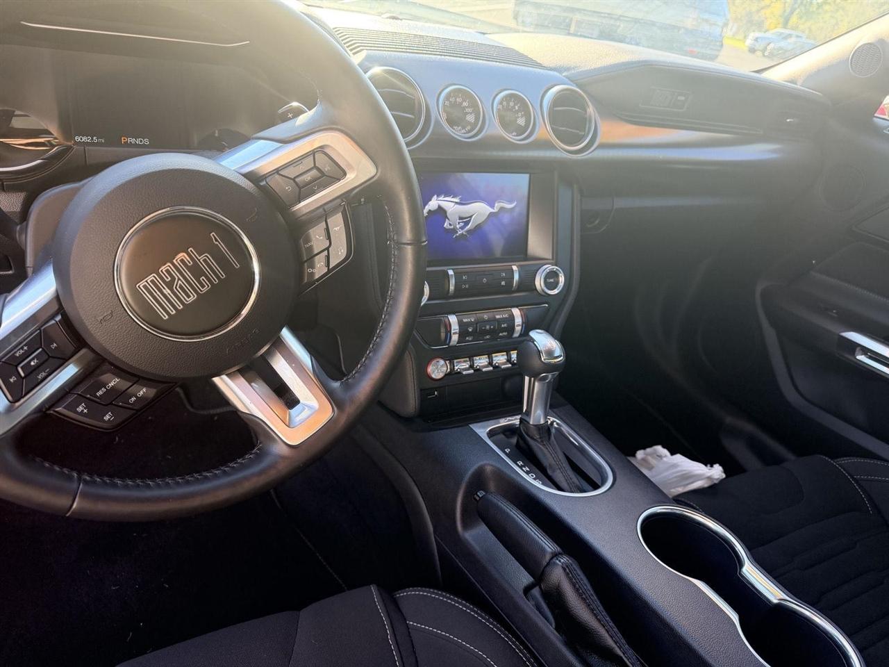 Ford Mustang  2021