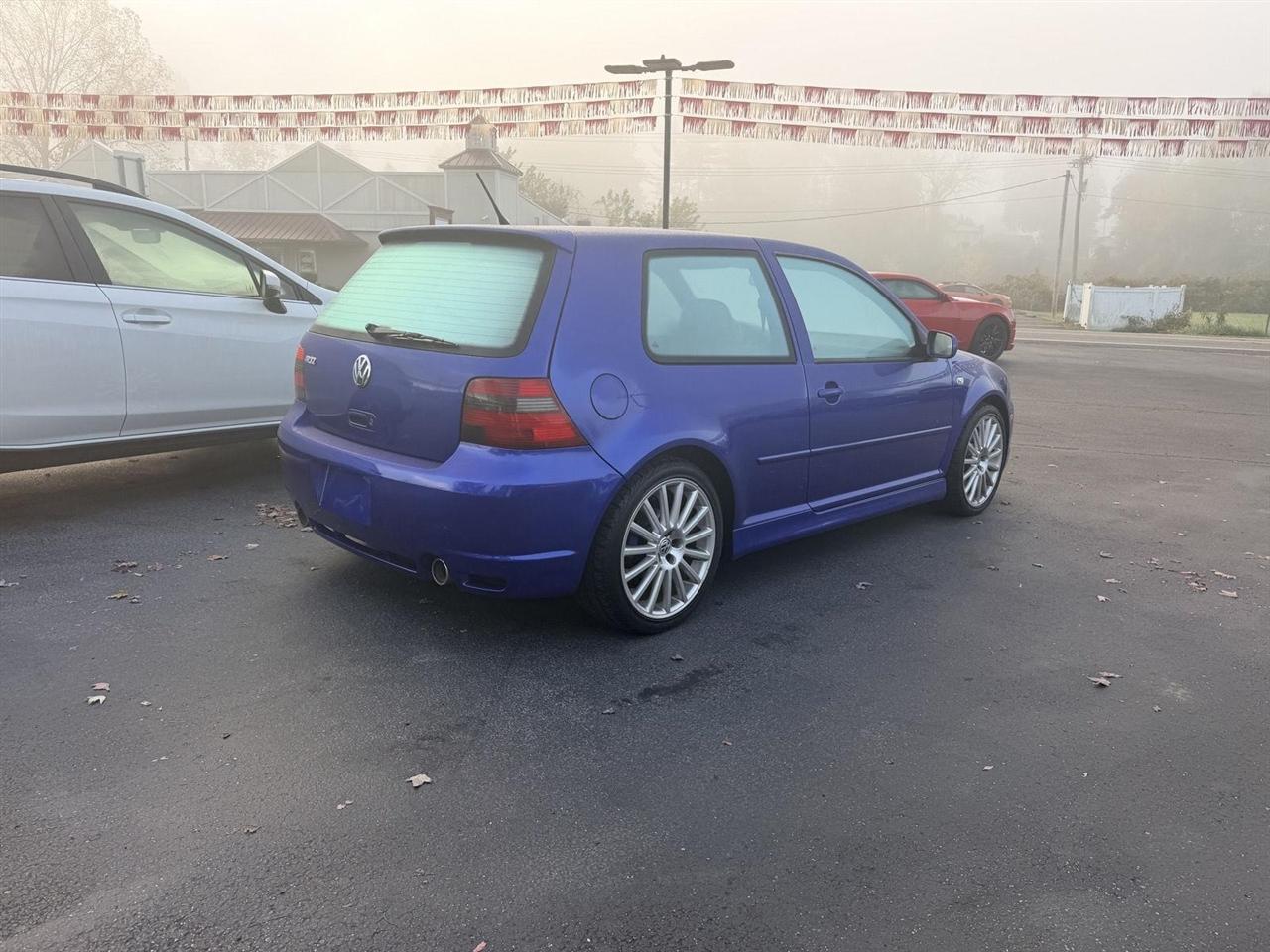 Volkswagen R32  2004