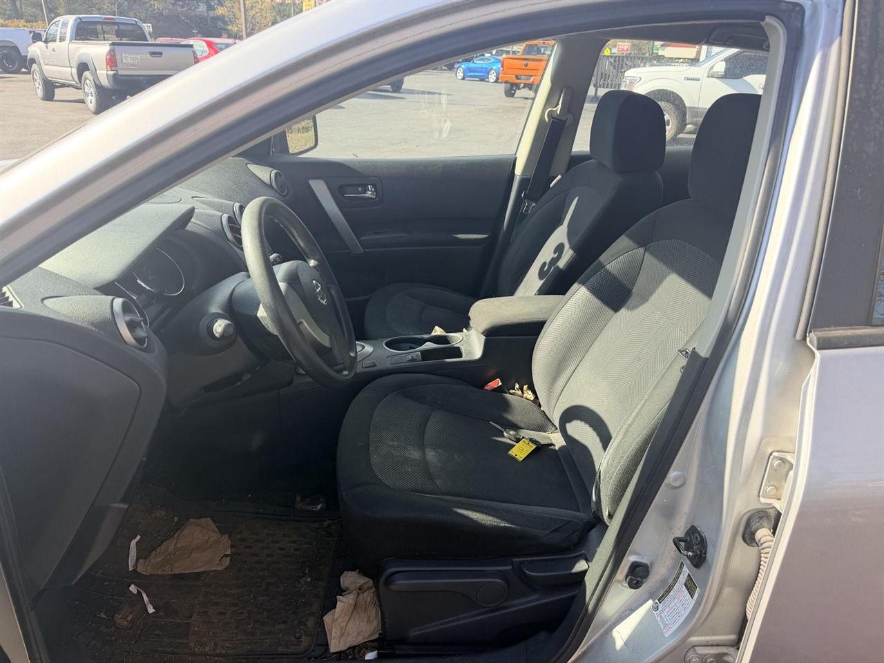 Nissan Rogue  2012