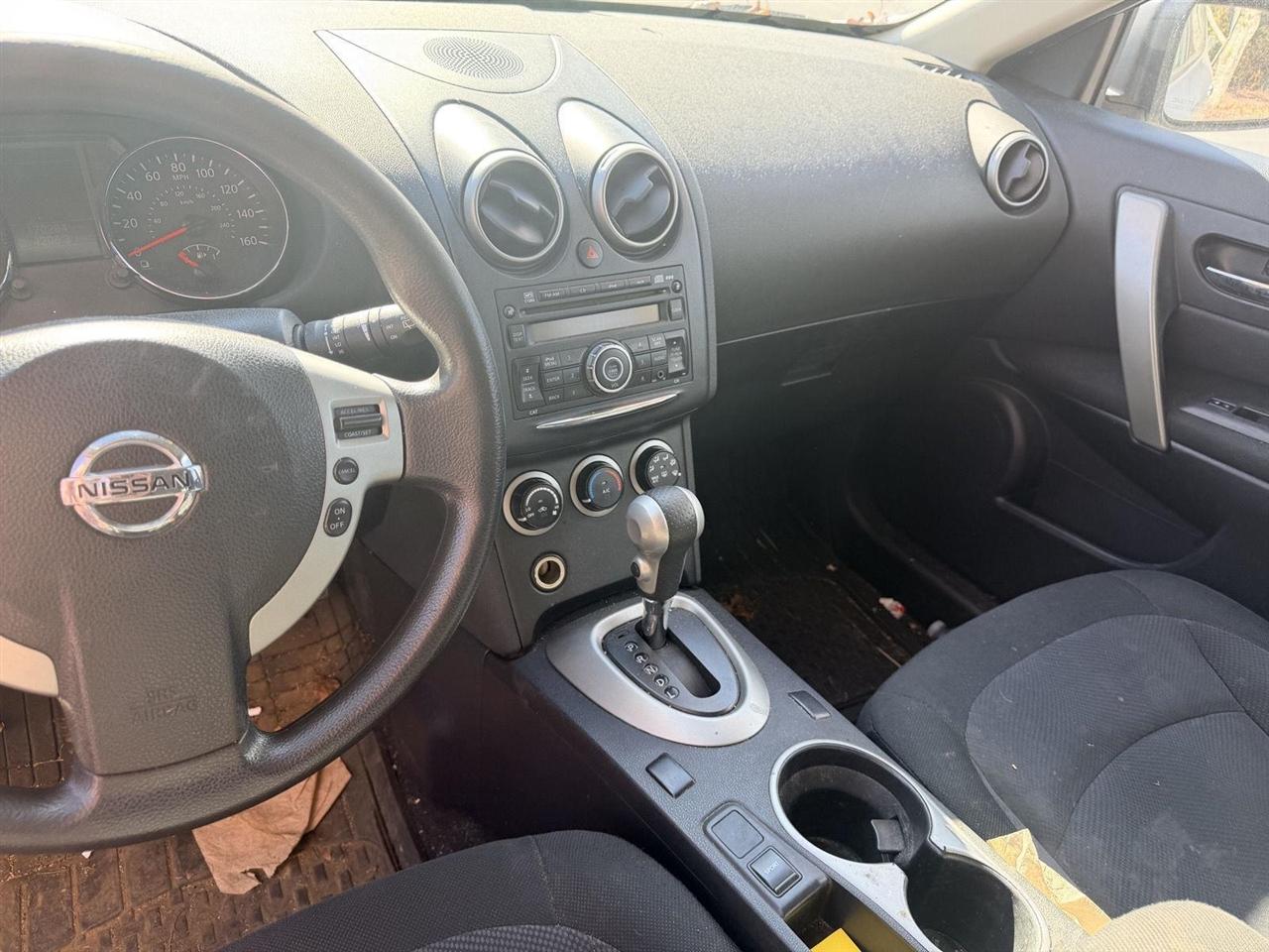 Nissan Rogue  2012