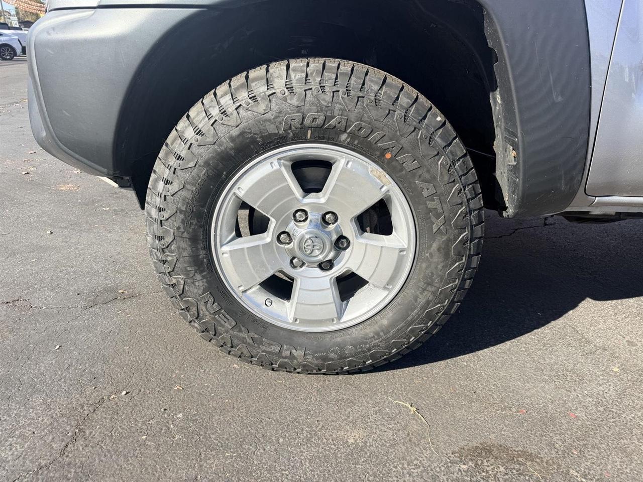 Toyota Tacoma  2014