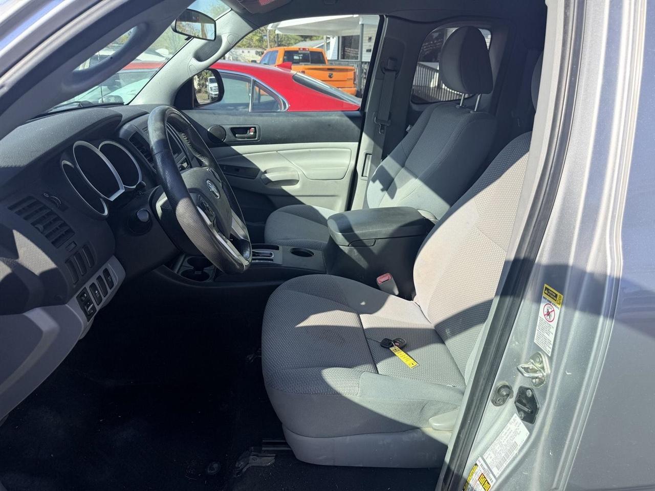 Toyota Tacoma  2014
