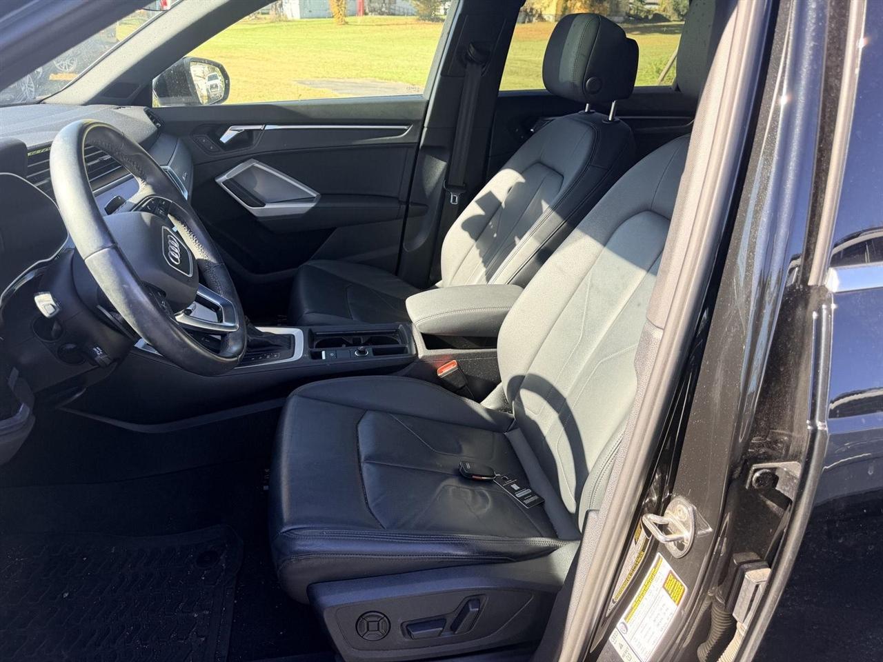 Audi Q3  2022