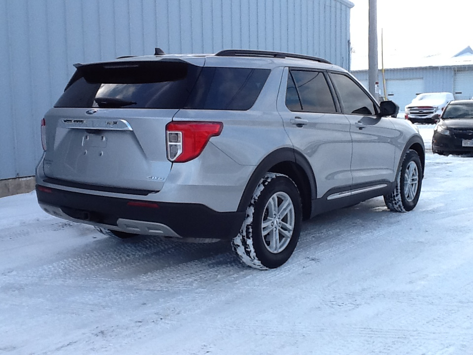 Ford Explorer XLT 4WD 2021