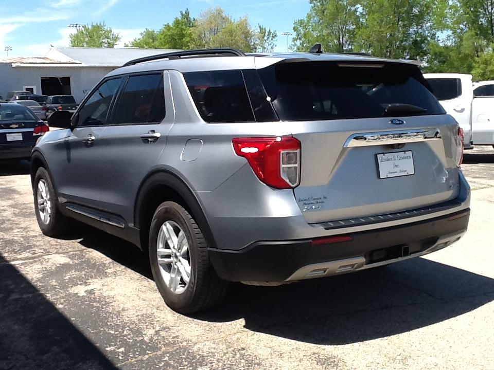 Ford Explorer XLT 4WD 2021