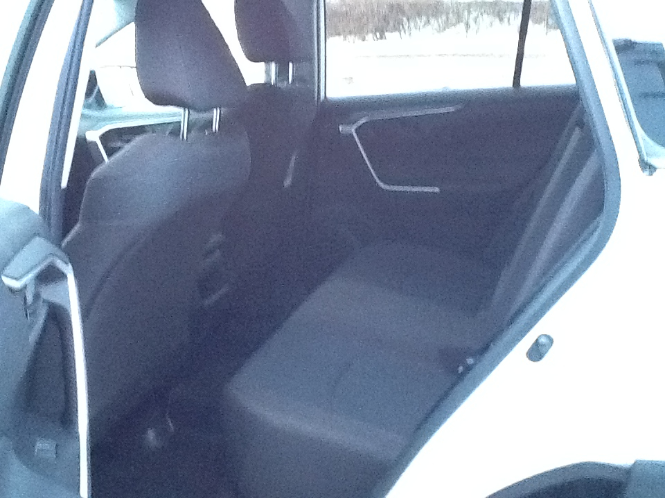 Toyota RAV4 LE AWD (Natl) 2020