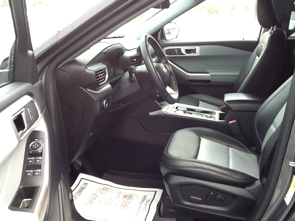 Ford Explorer XLT 4WD 2023