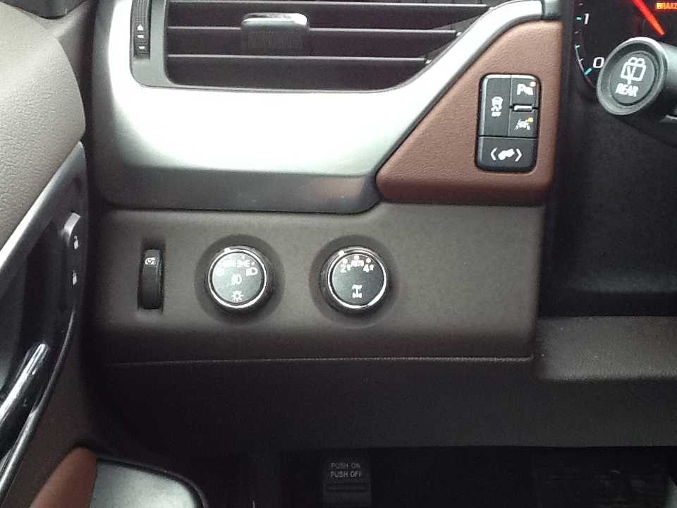 Chevrolet Suburban 4WD 4dr 1500 Premier 2019