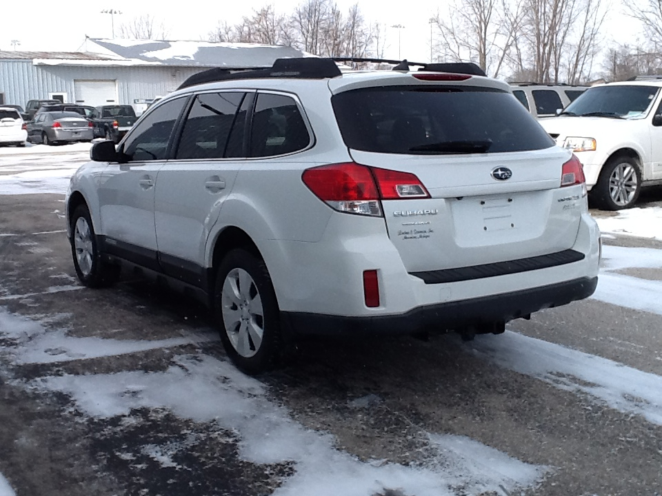 Subaru Outback 4dr Wgn H4 Auto 2.5i Limited Pwr Moon 2011