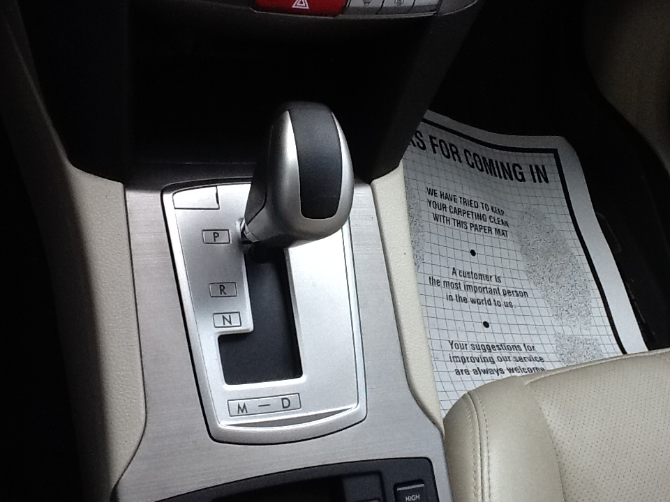 Subaru Outback 4dr Wgn H4 Auto 2.5i Limited Pwr Moon 2011