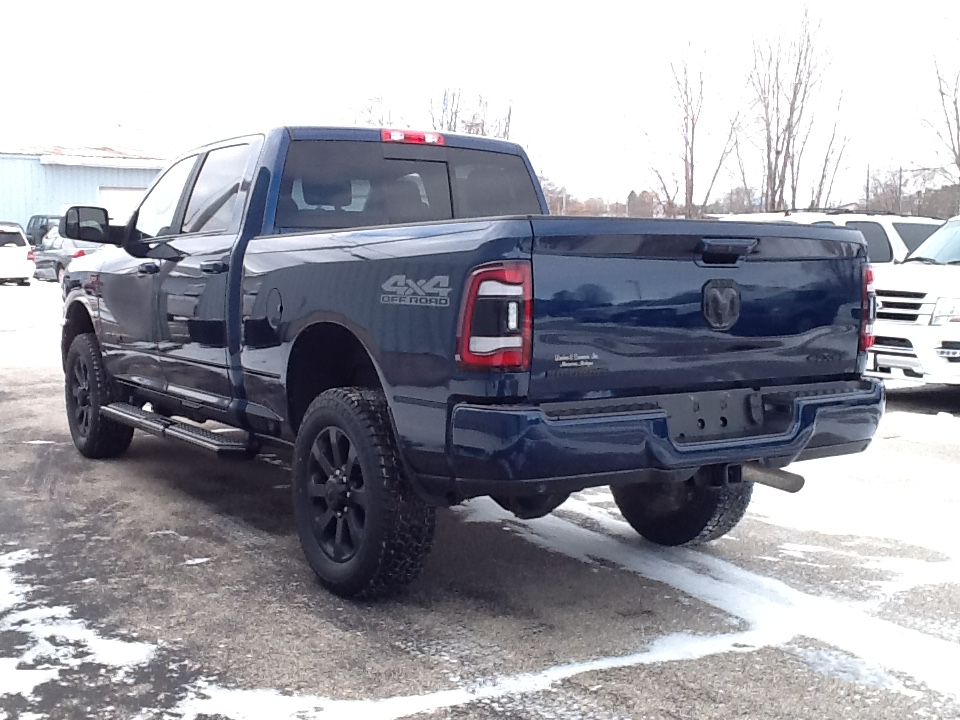 RAM 2500 Big Horn 4x4 Crew Cab 6'4" Box 2022