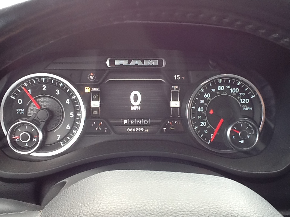 RAM 2500 Big Horn 4x4 Crew Cab 6'4" Box 2022