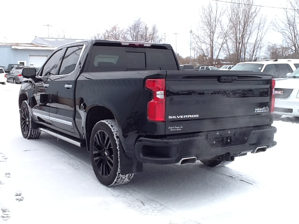 Chevrolet Silverado 1500 4WD Crew Cab 147" High Country 2023