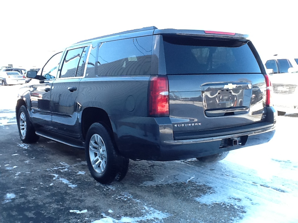 Chevrolet Suburban 4WD 4dr 1500 LT 2018