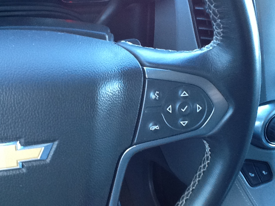 Chevrolet Suburban 4WD 4dr 1500 LT 2018