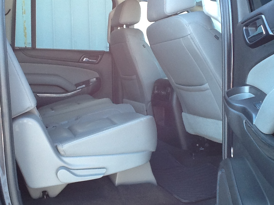 Chevrolet Suburban 4WD 4dr 1500 LT 2018