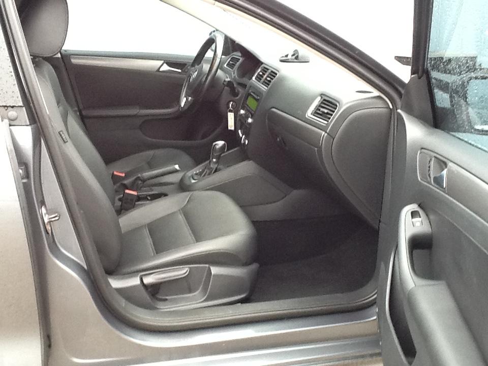 Volkswagen Jetta Sedan 4dr DSG TDI 2013