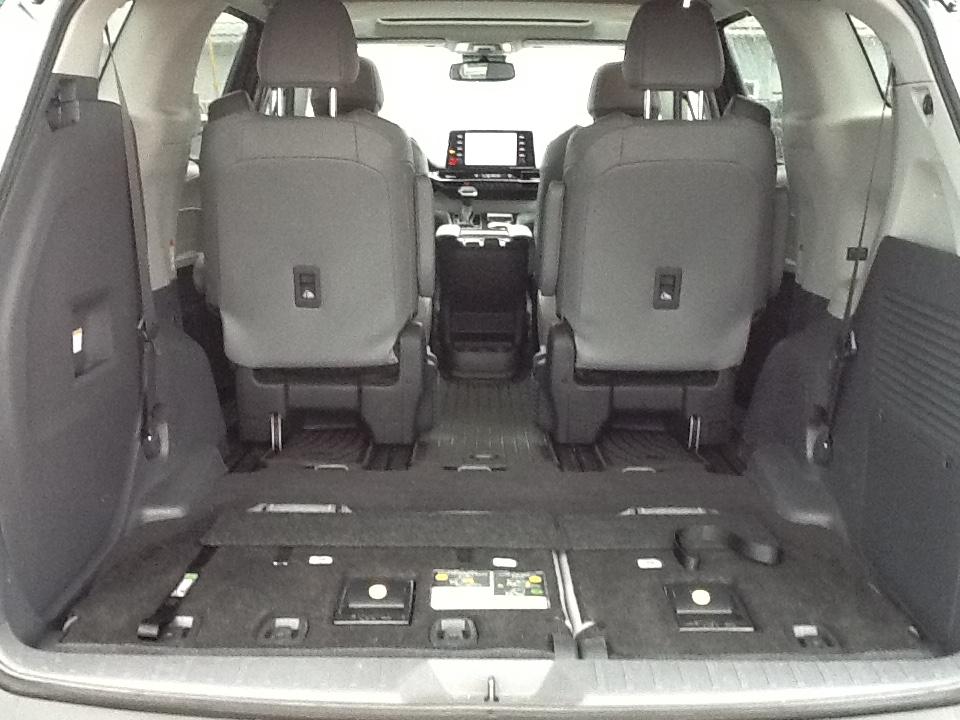 Toyota Sienna XLE AWD 7-Passenger (Natl) 2024