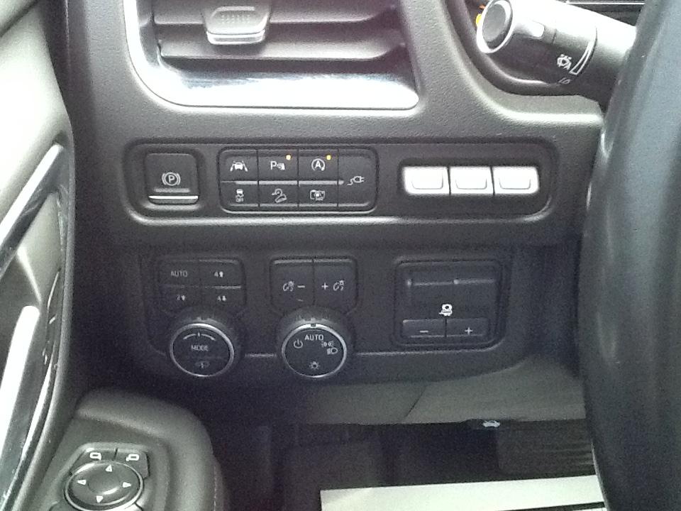 Chevrolet Tahoe 4WD 4dr High Country 2022