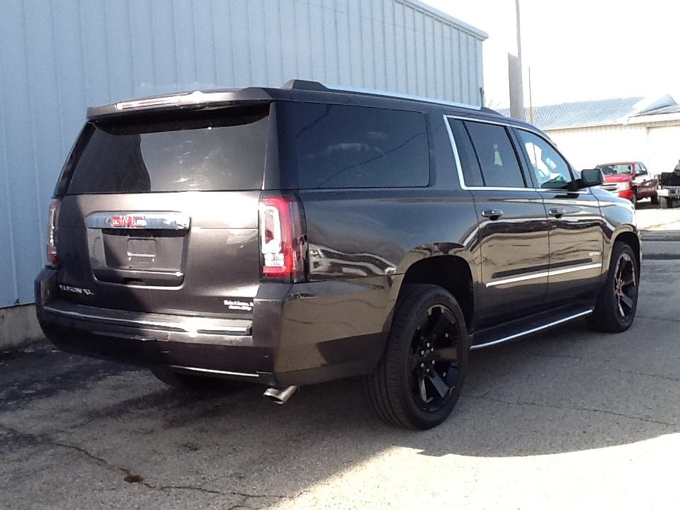 GMC Yukon XL 4WD 4dr Denali 2016