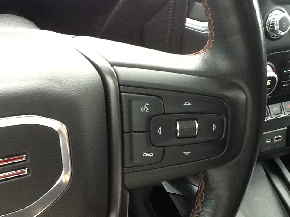 GMC Sierra 1500 4WD Crew Cab 157" AT4 2019