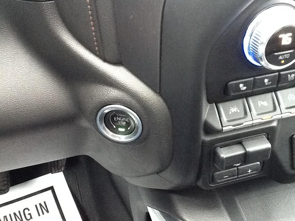 GMC Sierra 1500 4WD Crew Cab 157" AT4 2019