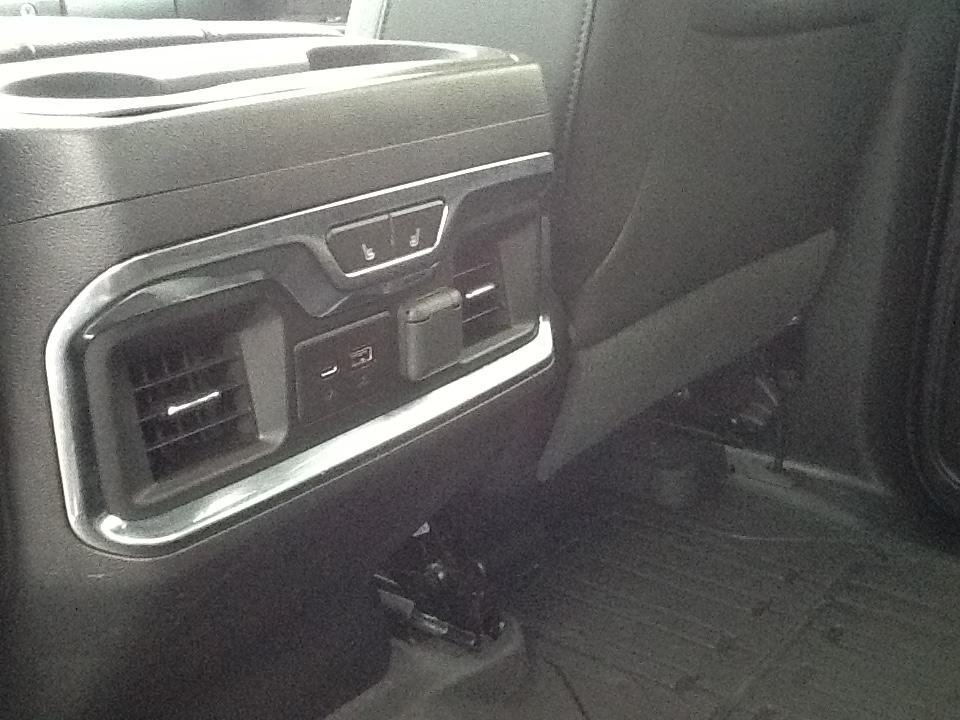 GMC Sierra 1500 4WD Crew Cab 157" AT4 2019