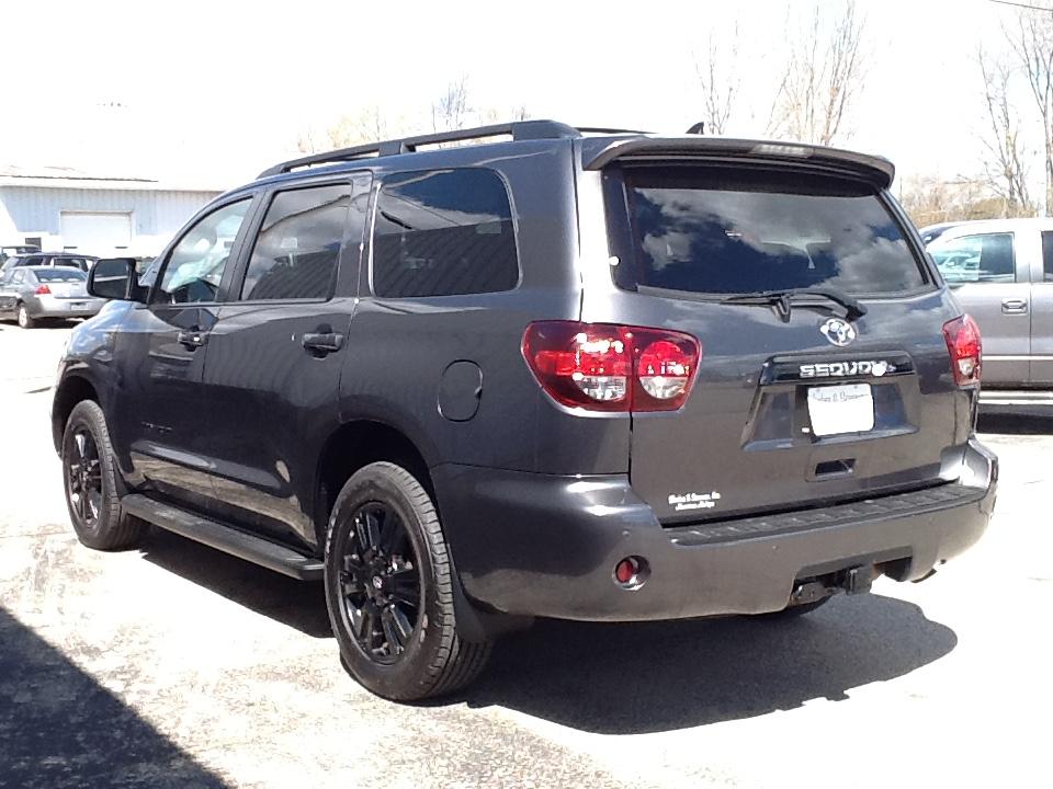 Toyota Sequoia TRD Sport 4WD (Natl) 2019