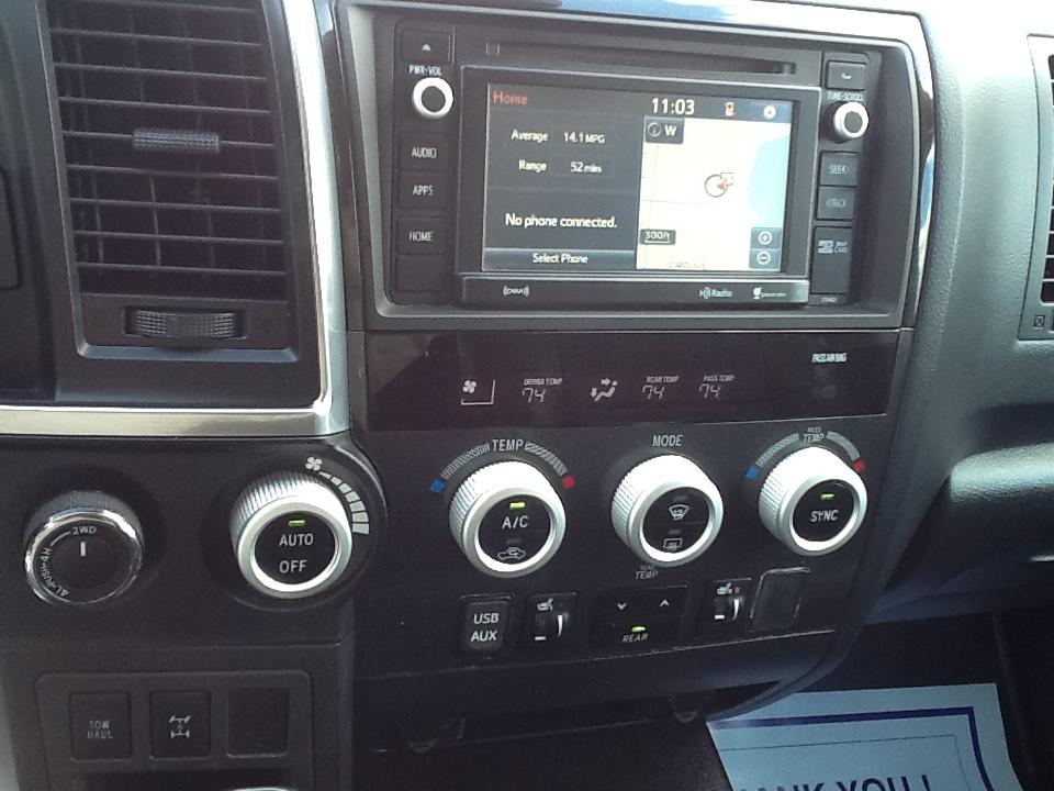 Toyota Sequoia TRD Sport 4WD (Natl) 2019