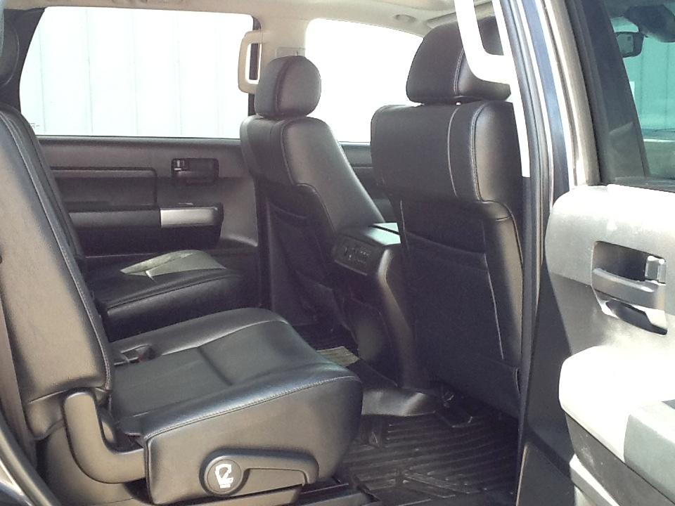 Toyota Sequoia TRD Sport 4WD (Natl) 2019