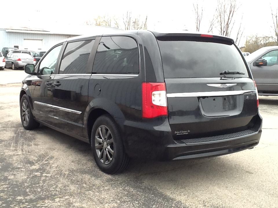 Chrysler Town & Country 4dr Wgn S 2016