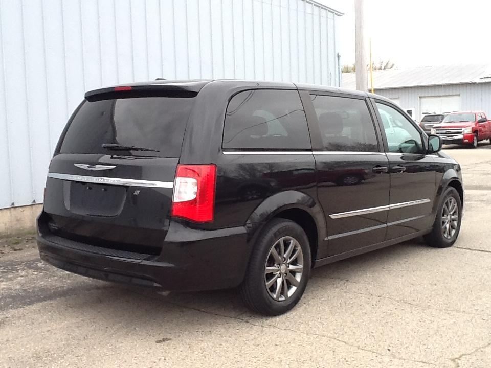Chrysler Town & Country 4dr Wgn S 2016